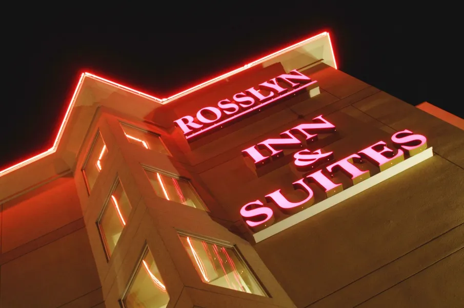 Rosslyn Inn and Suites hotel detail image 2