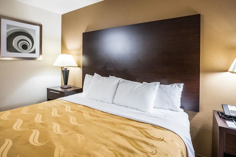 Quality Inn near Six Flags Discovery Kingdom - Napa Valley hotel detail image 2