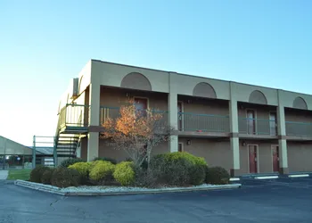 Best Way Inn Madison hotel thumbnail 5