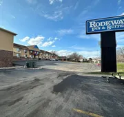 Rodeway Inn & Suites Madison East hotel detail image 7