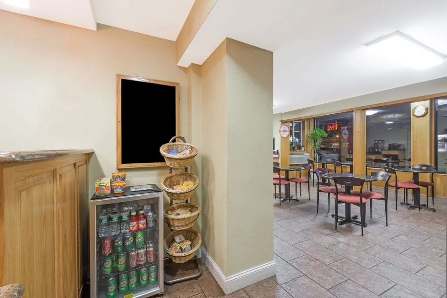 Howard Johnson by Wyndham Hartford South – Rocky Hill hotel detail image 2