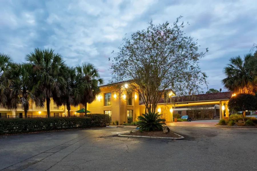 La Quinta Inn by Wyndham Tallahassee North hotel detail image 2