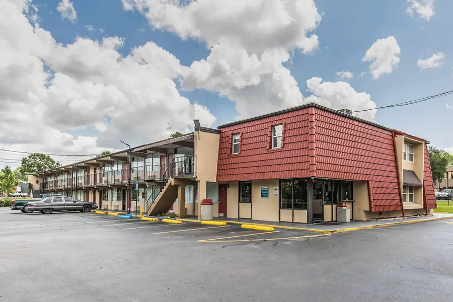 Econo Lodge Tallahassee I-10 near University hotel detail image 2