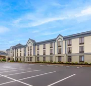 Wingate by Wyndham Greensboro/Coliseum hotel detail image 3