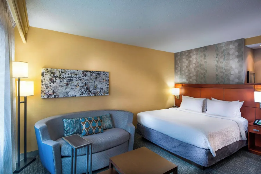 Courtyard by Marriott Greensboro Airport hotel detail image 6
