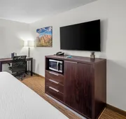 EverSpring Inn & Suites hotel detail image 7