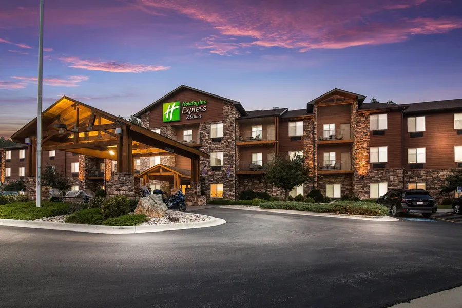 Holiday Inn Express Hotel & Suites Custer by IHG hotel detail image 2