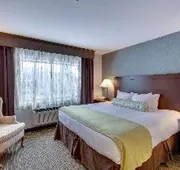 Best Western Plus The Inn at Hampton hotel detail image 4