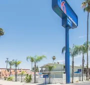 Motel 6 Bakersfield, CA - Central hotel detail image 5