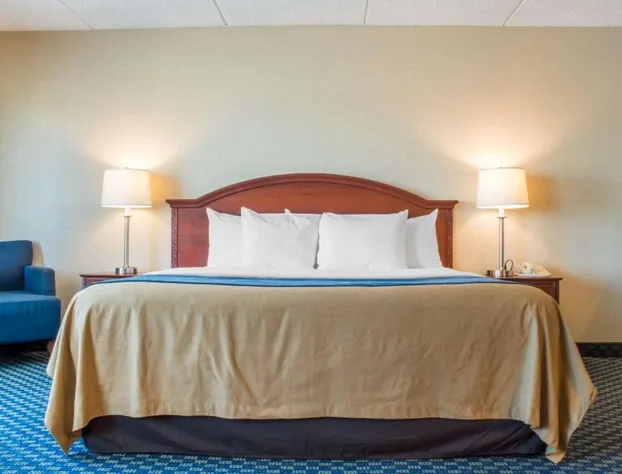 Comfort Inn West Rochester hotel detail image 4
