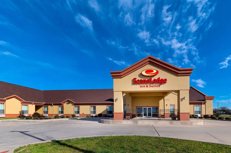 Econo Lodge Inn & Suites Bridgeport hotel detail image 2