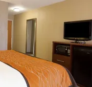 Quality Inn & Suites I-40 East hotel detail image 3