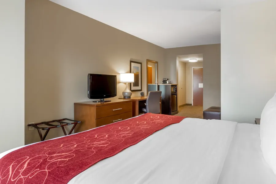 Comfort Suites Knoxville North hotel detail image 6