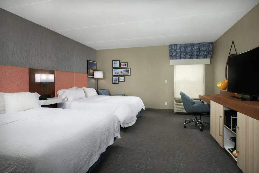 Hampton Inn Niagara Falls hotel detail image 2