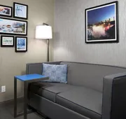 Hampton Inn Niagara Falls hotel detail image 3