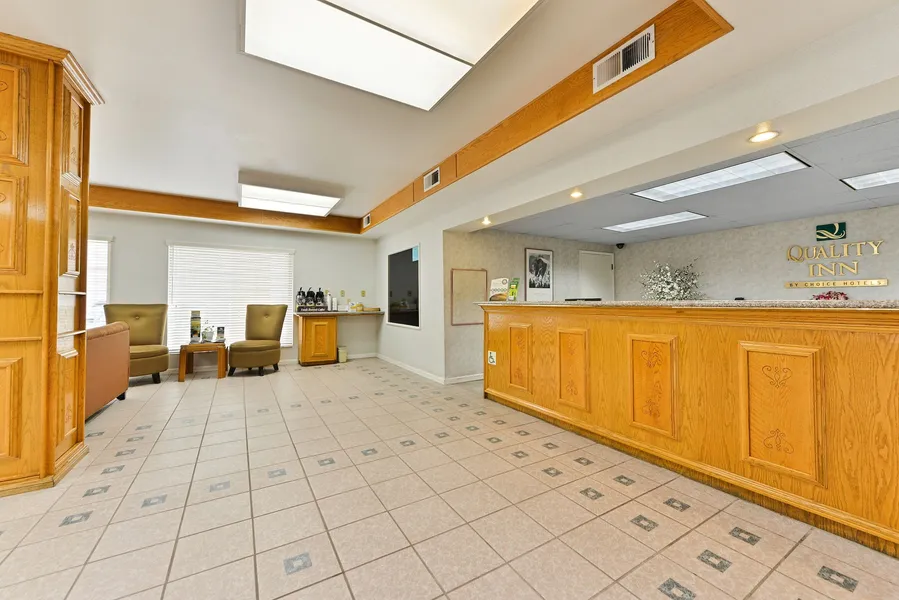 Quality Inn Fresno Near University hotel detail image 6