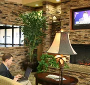 Hampton Inn & Suites Farmington hotel detail image 4
