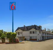 Motel 6 Fresno, CA - Belmont Ave hotel detail image 4