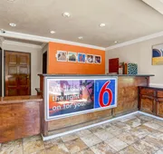 Motel 6 Fresno, CA - Belmont Ave hotel detail image 5