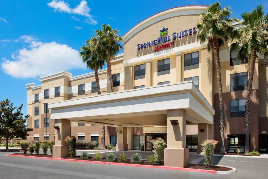 SpringHill Suites by Marriott Fresno hotel detail image 2