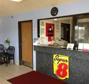 Super 8 by Wyndham New Castle hotel detail image 4