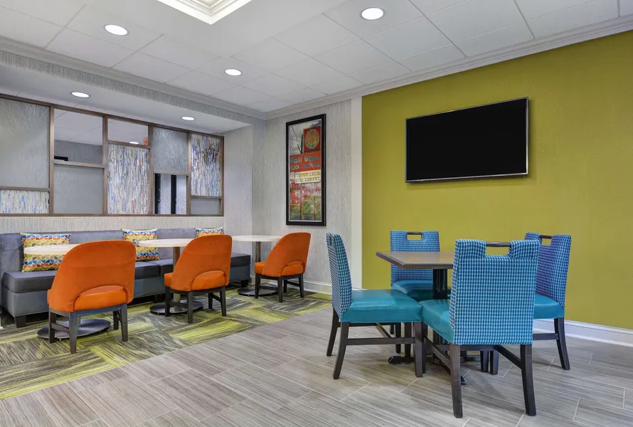 Hampton Inn Gallatin hotel detail image 6