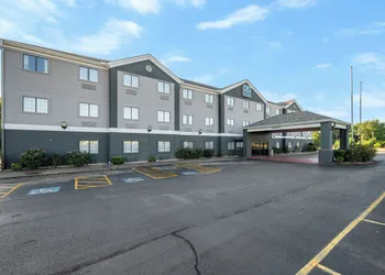 HiWay Inn Express of Broken Bow hotel thumbnail 2