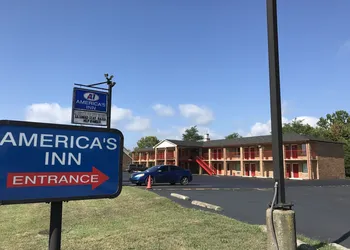 Americas Inn hotel thumbnail 4