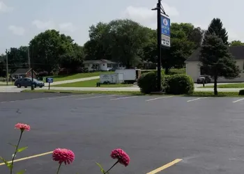Americas Inn hotel thumbnail 6