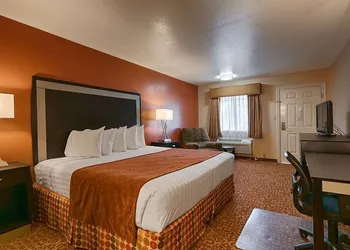 Surestay Hotel By Best Western Zapata hotel thumbnail 4