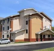 Super 8 by Wyndham Newport News/Jefferson Ave. hotel detail image 3