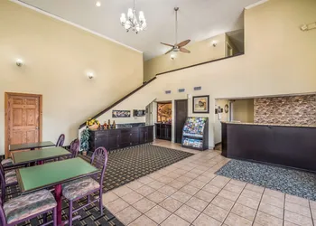 Americas Best Value Inn & Suites Arkadelphia hotel thumbnail 8
