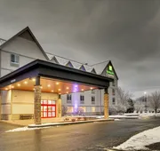 Holiday Inn Express & Suites Lincoln East - White Mountains by IHG hotel detail image 7