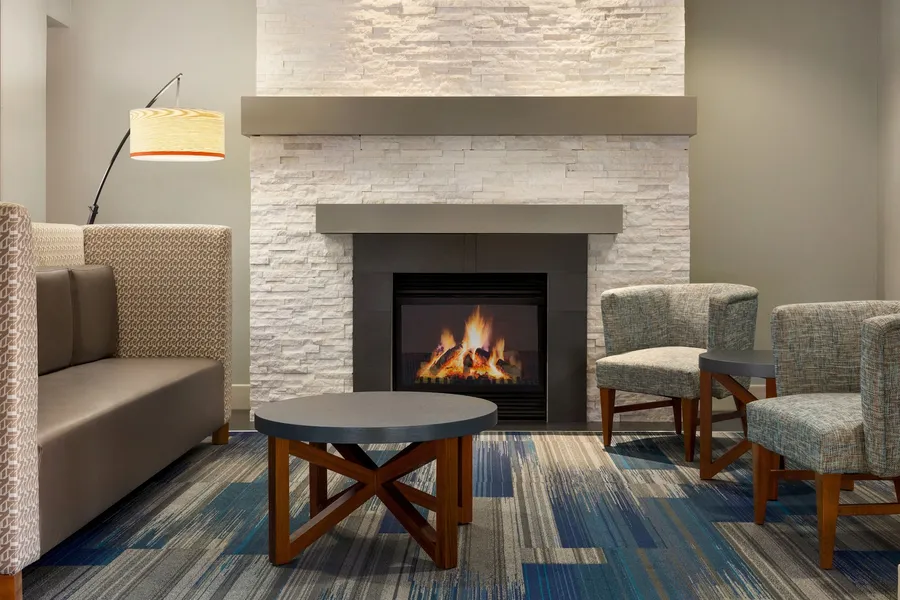 Holiday Inn Express & Suites Philadelphia - Mt. Laurel by IHG hotel detail image 6
