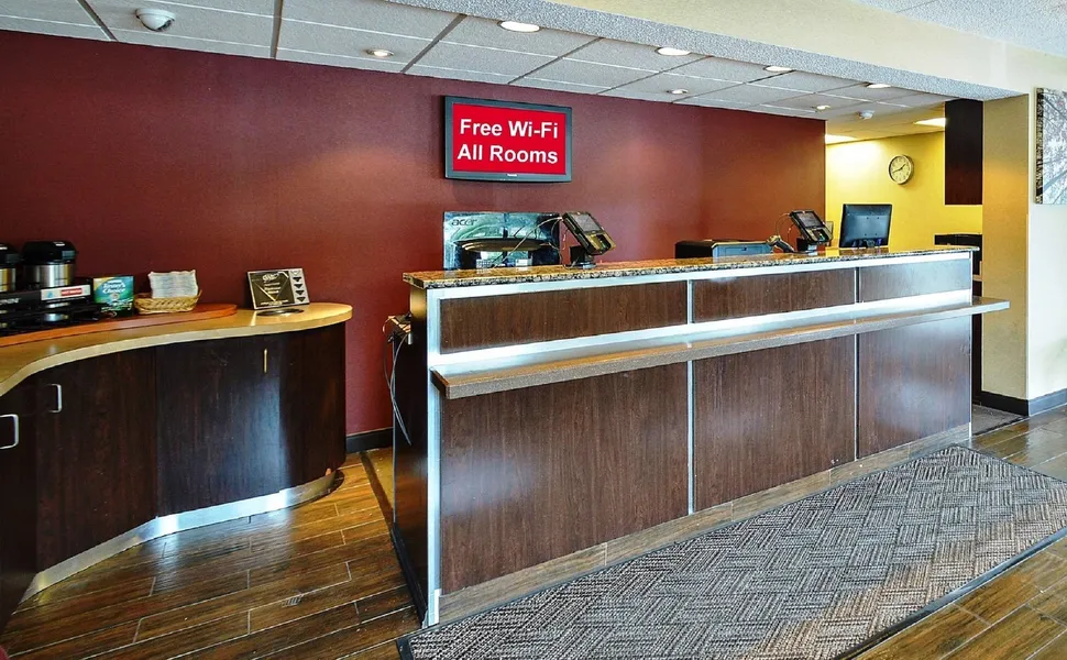 Red Roof Inn Louisville East - Hurstbourne hotel detail image 2