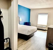 Americas Best Value Inn Louisville hotel detail image 7