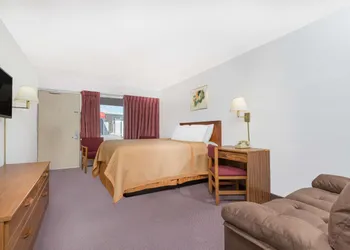 Days Inn by Wyndham Mt. Sterling hotel thumbnail 4