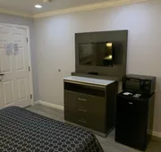Mirage Inn and Suites hotel detail image 4