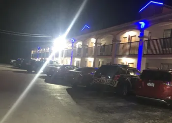Americas Best Value Inn Bowie hotel thumbnail 2