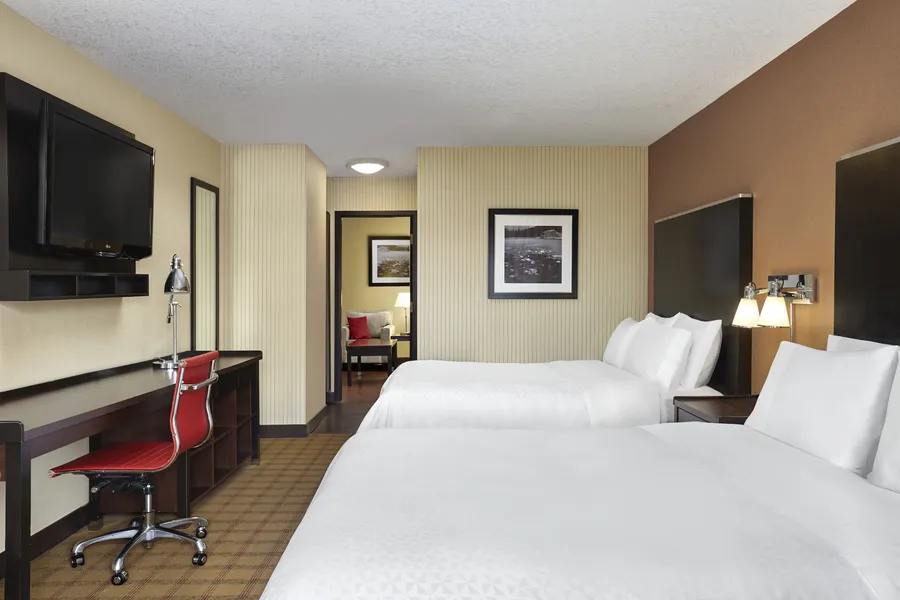 Four Points by Sheraton Hotel & Suites Calgary West hotel detail image 6