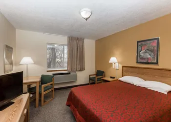 Days Inn by Wyndham Atlantic hotel thumbnail 3