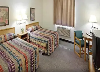 Days Inn by Wyndham Atlantic hotel thumbnail 8