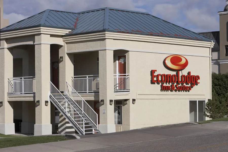 Econo Lodge Inn & Suites University hotel detail image 2