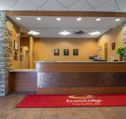 Econo Lodge Inn & Suites University hotel detail image 5