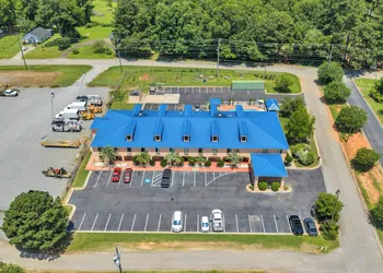 Gray Inn and Suites hotel thumbnail 5