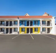 Days Inn by Wyndham Gainesville hotel detail image 3