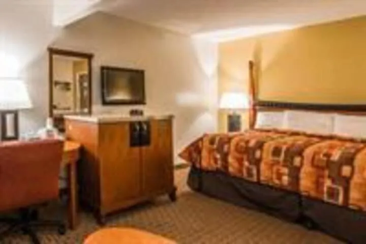 Econo Lodge hotel detail image 2