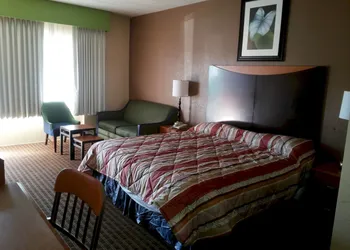 Diamond Inn and Suites hotel thumbnail 8