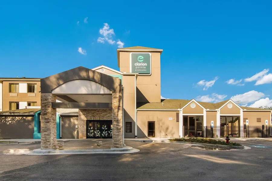 Clarion Pointe Wake Forest - Raleigh North hotel detail image 2
