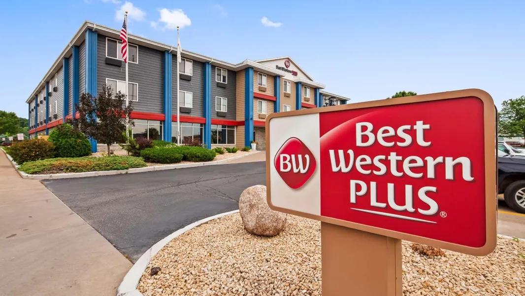 Best Western Plus Hudson I-94 hotel detail image 2